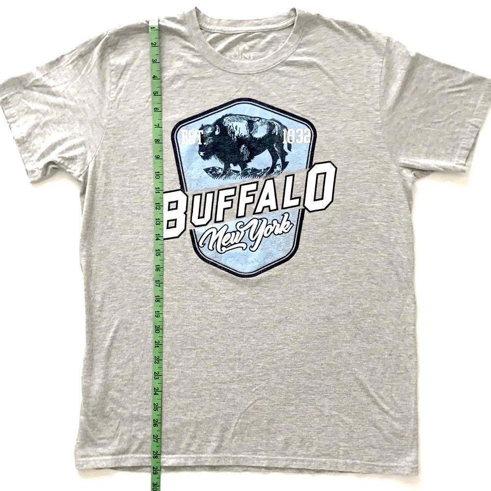 *Donated* Men’s Buffalo NY Distressed Screen Print T-Shirt - Picture 4 of 5